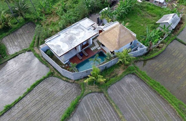NUEVO Villa de 2 dormitorios con piscina privada en keramas