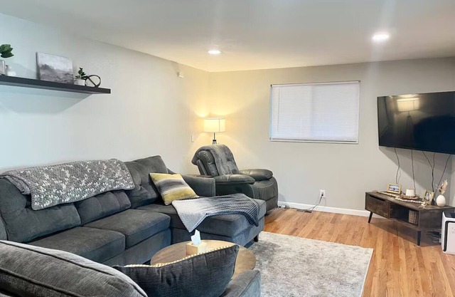 NEW 2 BR 1 BA Home Office Escape!