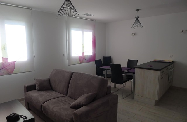 NUEVO APARTAMENTO DE 2 HABITACIONES CLASE 1 * POR TURISMO DE PROVENCE - VISTA INMEJORABLE DEL MAR
