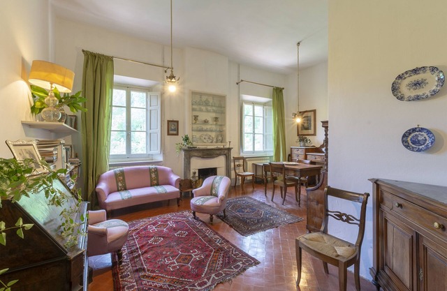 Lujoso apartamento de 3 dormitorios en villa ancestral cerca de Florencia