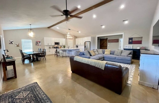 New 3 bed 2 bath Abilene Country House on 2 acres