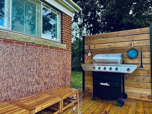 New 3 Bedroom Bungalow Ground Floor with BBQ Patio
