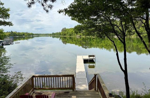 NEW 3 Bedroom Cabin on Pristine Lake O'Brien - Spectacular Views with Pool Table