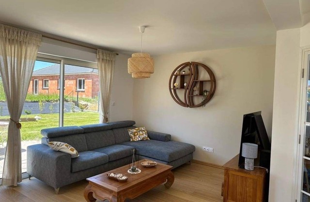 New 3-bedroom detached house in Etaples sur mer with enclosed garden.