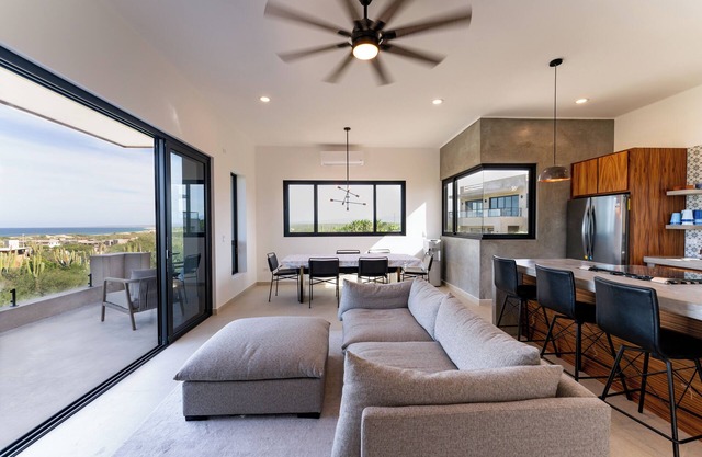 Neuvo! Casa K - 3 bed/3 bath - circa la playa