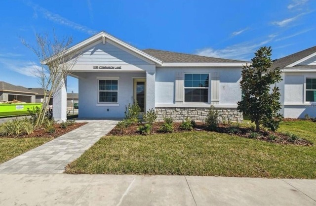 New 3-bedroom house located in Waterside, Lakewood Ranch!