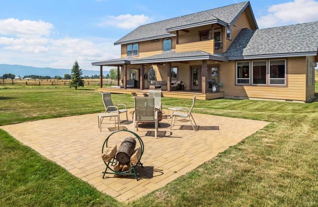 Big Summer Blow Out! Save 10% on June Stays!