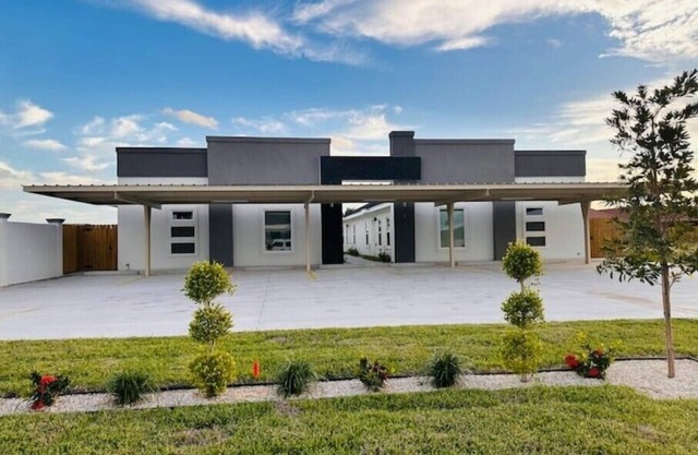 New 3BD 2BTH Apt in San Juan