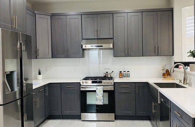 NEW 4BE/3.5BA Beautiful House, Built in 2020