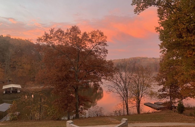 ¡Nuevo! Lake Barkley Lake House