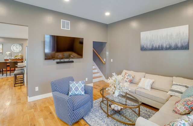 New Albany Home Near Louisville!