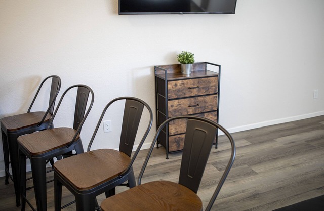 NEW! And CLEAN Apartment Near Ft. Huachucah! (226)