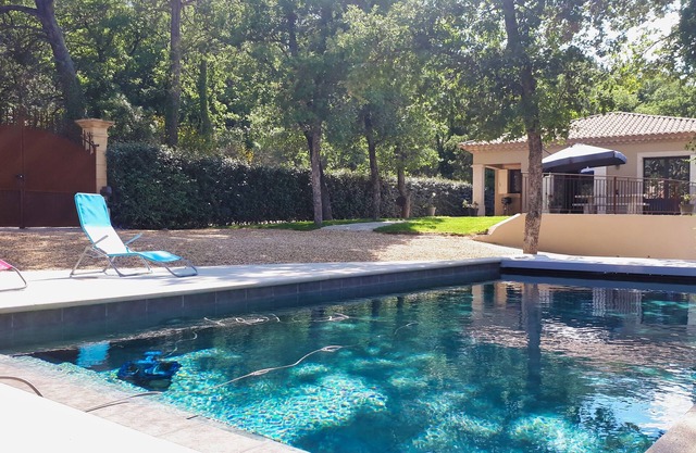 Villa nueva y moderna con piscina privada en las alturas de Falcon