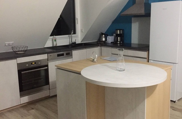 apartamento nuevo en el campo, muy tranquilo, cerca de la carretera principal RN165, playas, zoológico ...