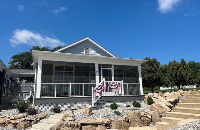 New Bay Point Cottage at Waterview