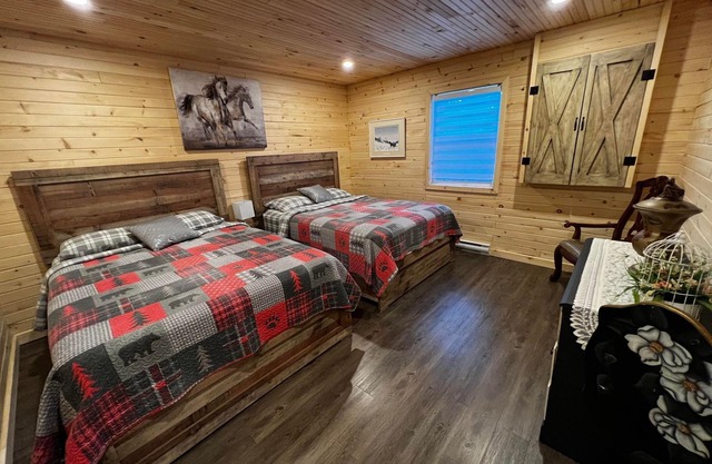 New Brunswick - Robertville close to Bathurst - Can sleep 16