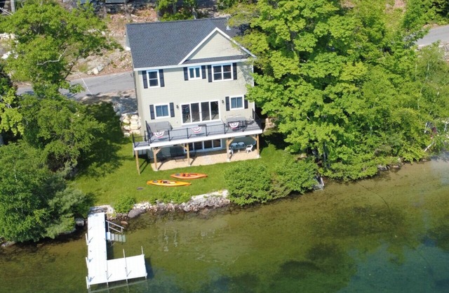 New Build Merrymeeting Lake Waterfront - Crystal Clear Water, Dock, Kayaks, A/C