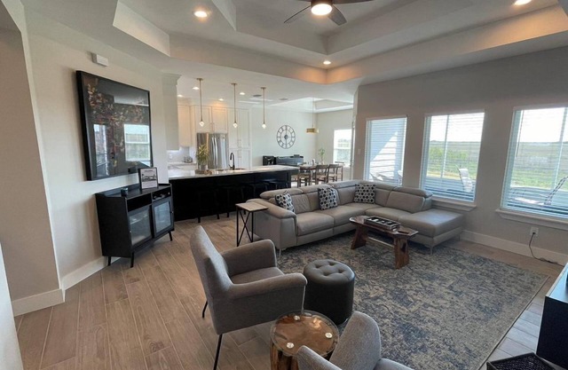 New build on Quiet Wildlife Preserve -37 Val