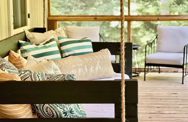 NEW Cabin by Blue Ridge Lake, Swing Bed, Firepit, Double Porches