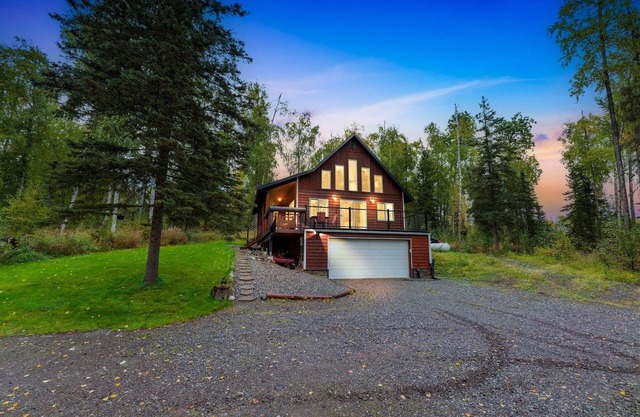 NEW! Cabin in the Woods (2-Bedroom) - Pets Allowed