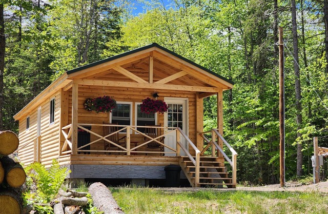 New Cabin on Pennamaquan River. Relax in comfort and privacy .