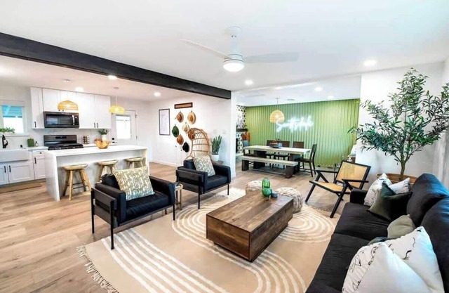 New Casa Salute-Oldtown Scottsdale-Heated Pool!