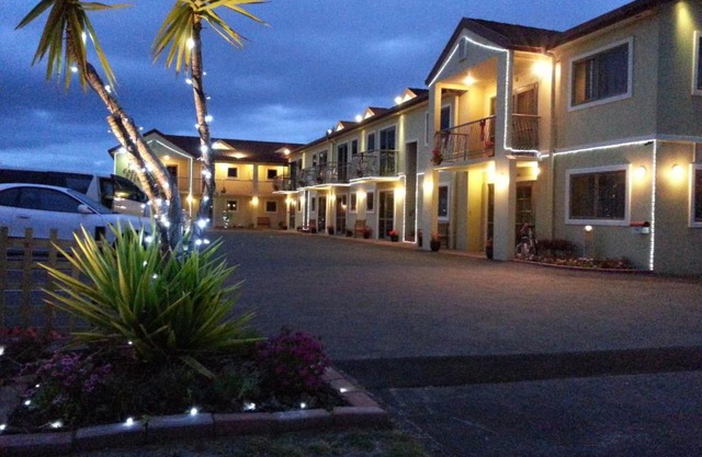 New Castle Motor Lodge