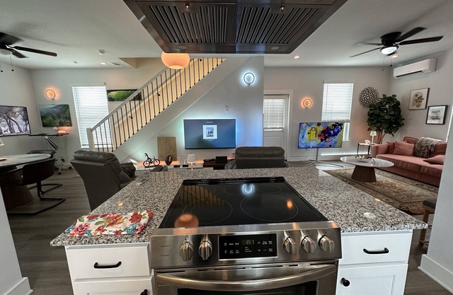New Centennial Park luxury Smart Home w e-bikes