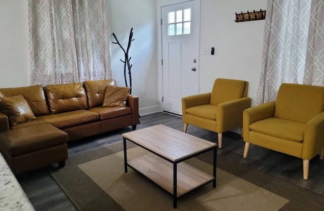 New & Clean 2 Bed Walltown Home. Walk to Duke! B