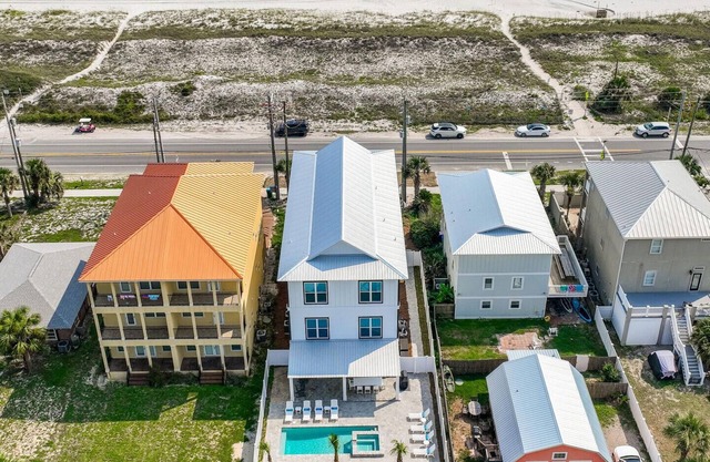 New Coastal Craftsman Masterpiece. 9 BR/11BA, Private Pool & Hot Tub, Gulf View