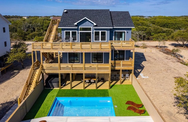 New Construction! 4BD Home w/ Pool, Hot Tub, Close to Beach, Wild Horses​, Views