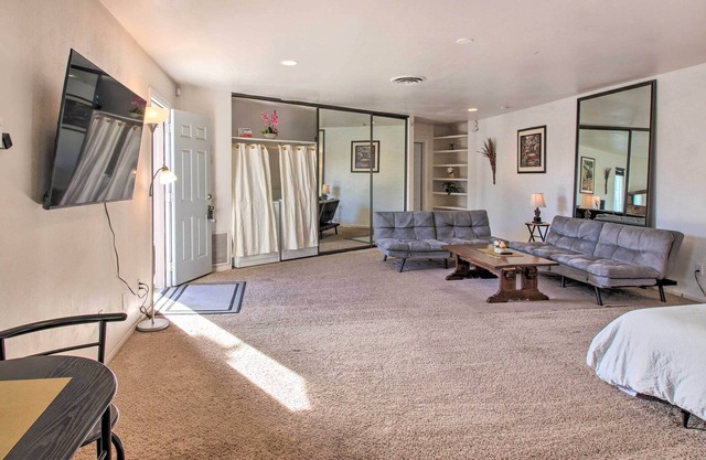 NEW! Convenient Bakersfield Vacation Rental!