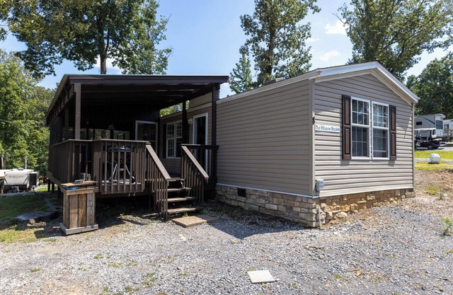 New Cottage 8 at the King Creek Lodge and Marina