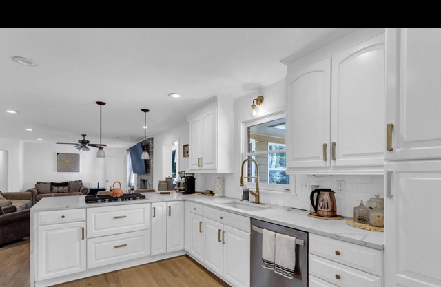 *New* Cozy 3bdr+1Bonus Newly Remodeled Home