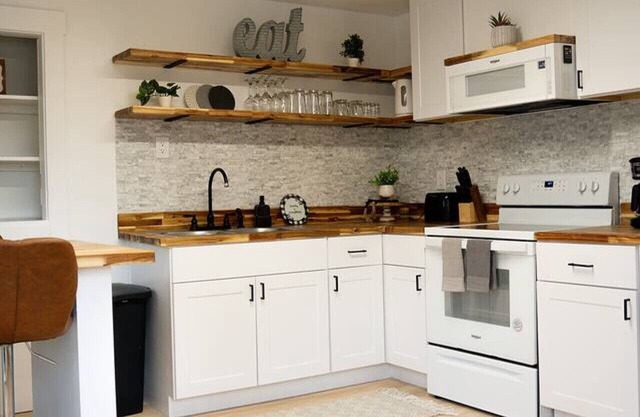NEW! Cozy & Modern unit near Gunstock Ski Resort
