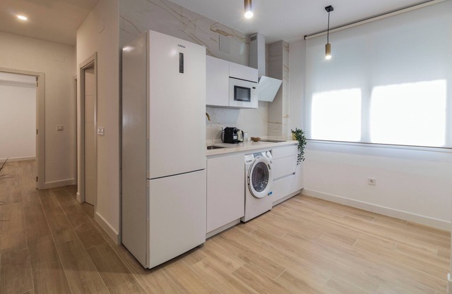 New cozy apartment next to Santa Justa and Airport