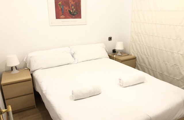 NUEVO! Apartamento fresco cerca del Metro