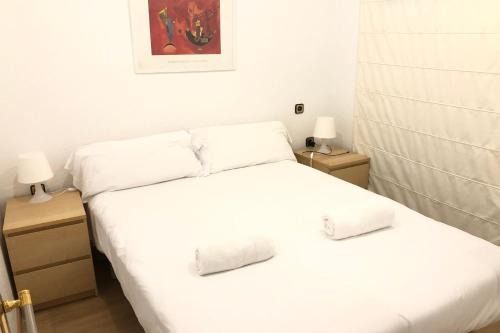 NEW! Cute apartment near metro
