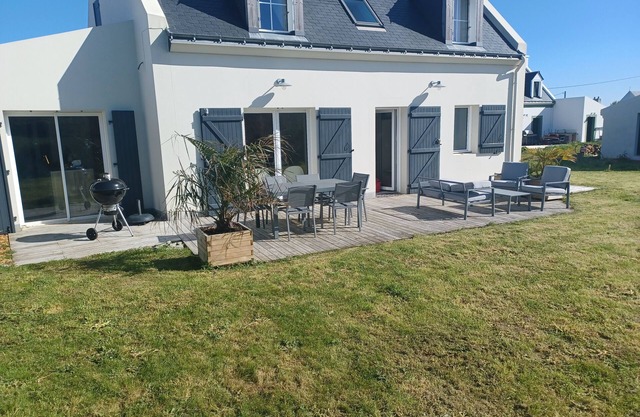 NEW DETACHED HOUSE 4 BEDROOMS GARDEN SAUZON BEAUTIFUL ISLAND AT SEA