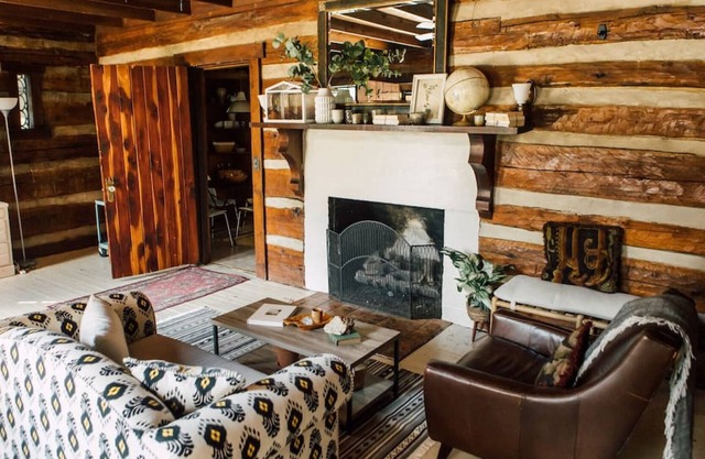 *New* Downtown-Urban Cabin Unique Stay