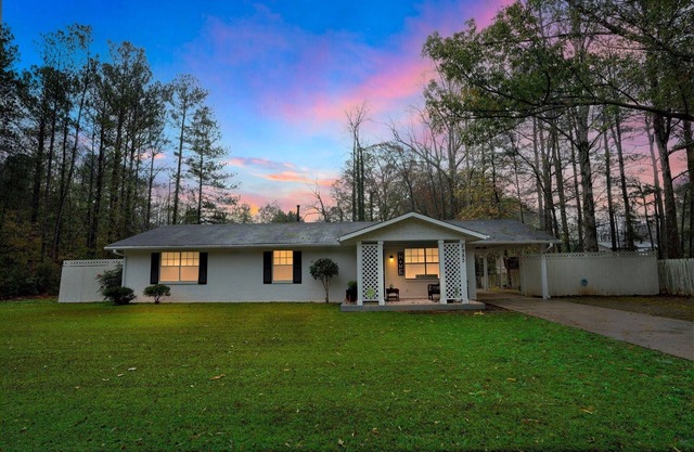 NEW! Family-Friendly 3BR Oasis in Powder Springs