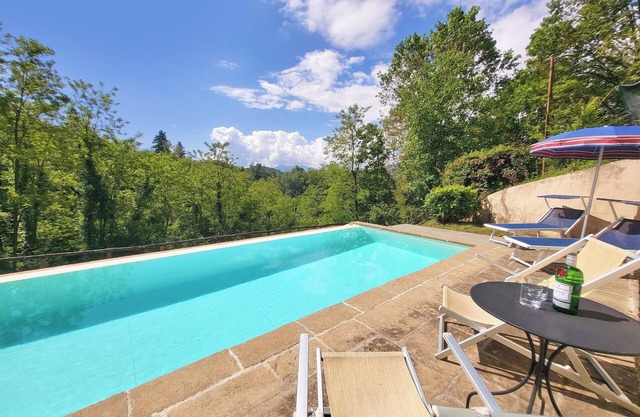 ¡NUEVO!Granja y granero con piscina privada, vistas, capacidad para 8 pers,WIFI.
