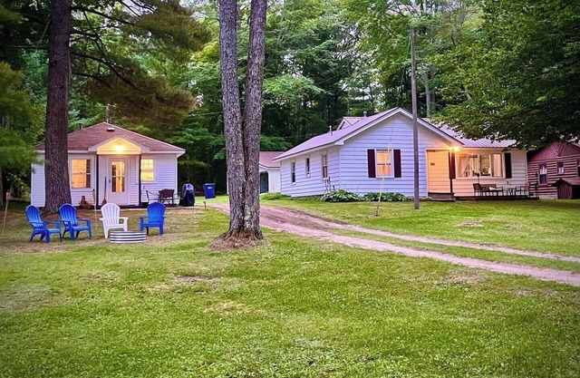 New! Forrest's Cabin and Vivian's Cabin - Two Cabins with Private Lakefront and Dock!
