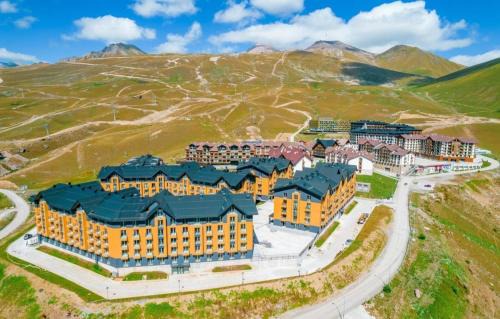 New Gudauri Four Seasons F3 by Gudauri Travel