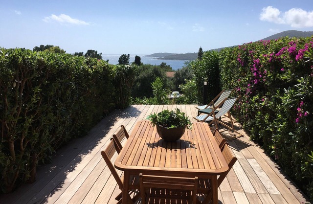New high-end apartment 40m2 - air-conditioned - terrace 32m2