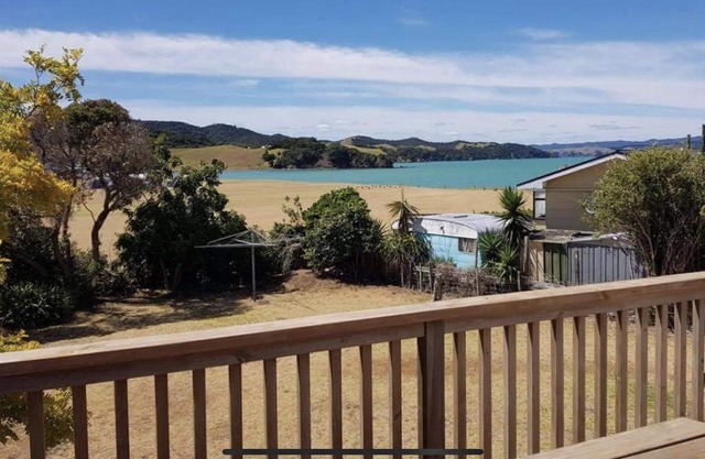 New: House & Cabin steps from the beach, with space and privacy for two families