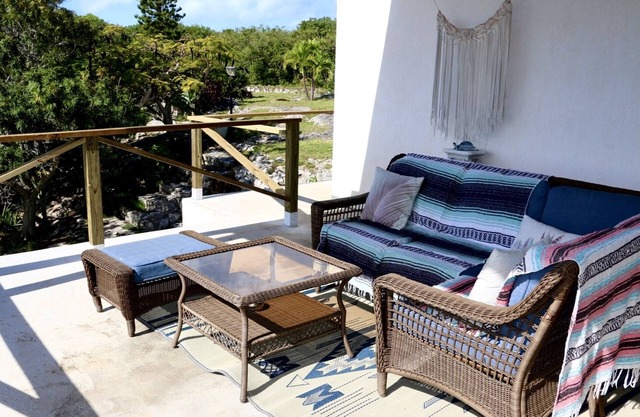 New house, completely private with a garden, 10 min from Surfers Beach
