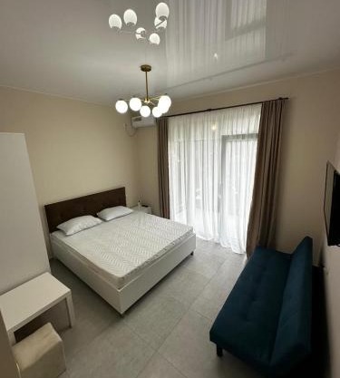 New House Gonio