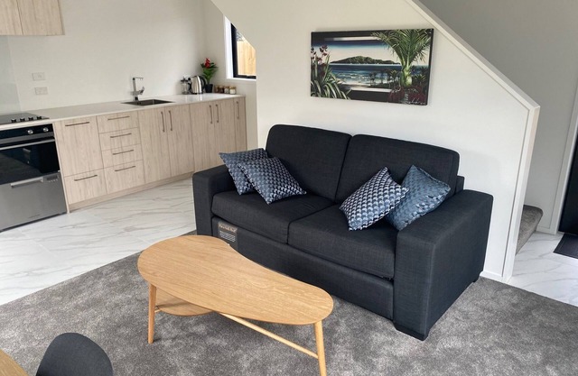 New House in New Brighton, Right by the Beach and Pier!