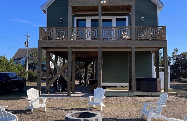 New in 2024 Carova Beach Canal Front Home!! 4x4 Required